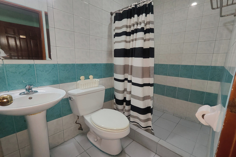 Bathroom 3, Oftana Suites Cebu near Oakridge, Mandaue City