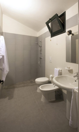 Bathroom, Trullo in the Wood, Lecce