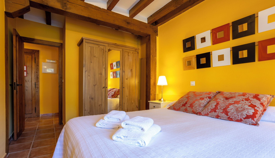 Bedroom 4, La casona de las meninas, Cantabria