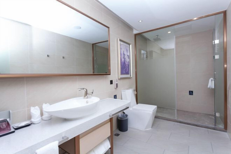 Bathroom 4, Lavande Hotel( Guangzhou Zengchen Xintang Light Rail Metro Station), Guangzhou