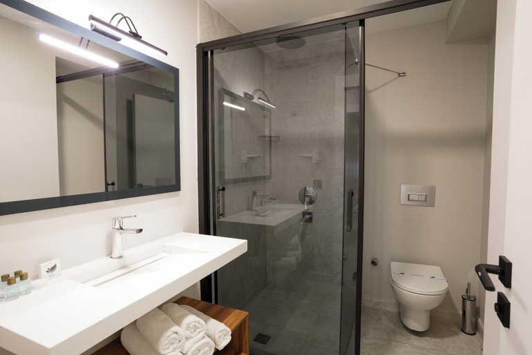 Bathroom 5, Joyful Hotel By Gnl, Çankaya