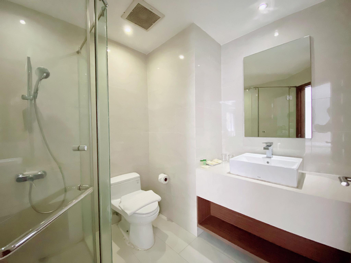 Bathroom 8