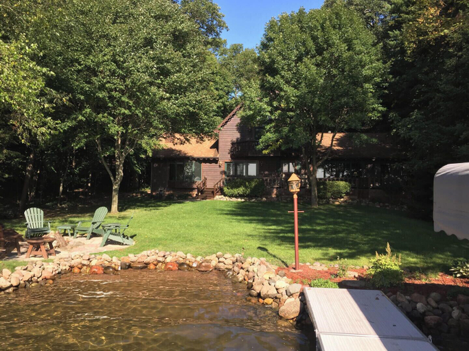 Exterior & Views 2, Lazy Pines Lodge, Washburn