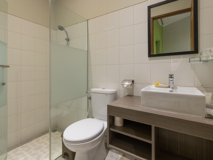 Bathroom 4