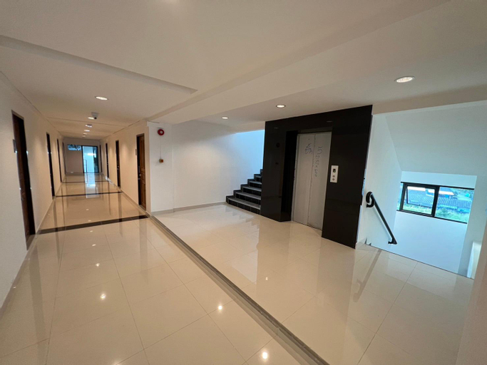 Others 5, The Joke Mansion - Soi Sukhutit 23, Map Ta Phut, Rayong, Muang Rayong