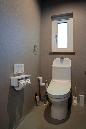 Bathroom 3, THE CHATEAU, Yoichi