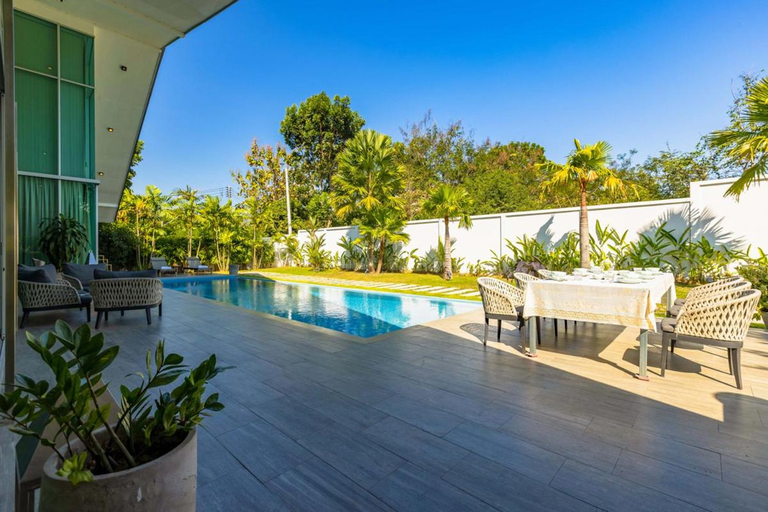 Sport & Beauty 2, Large Private Pool Villa with 7 Bedrooms (7B), Hua Hin