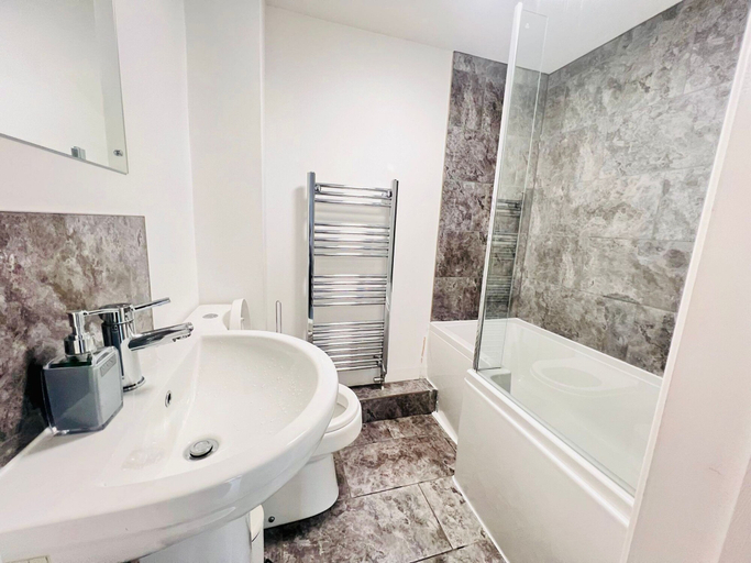 Others 3, Tanzanite Apartment in Cambridge, Cambridgeshire