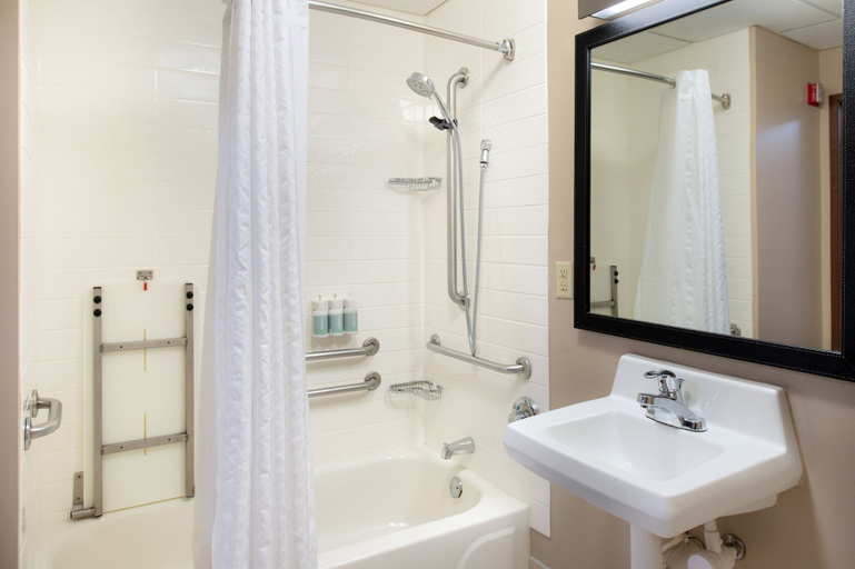 Bathroom 4, Fairfield Inn & Suites Dayton Troy, Troy