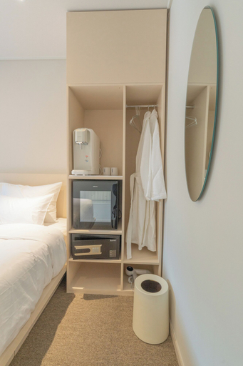 Bedroom 4, HOTEL MYEONGDONGJANG, Jung