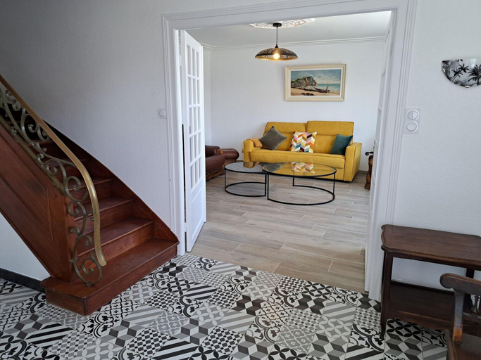 Living area 2, XXL Holiday Home Directly by the sea, Finistère