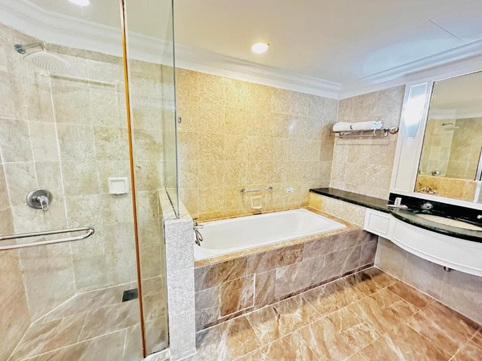 Bathroom 5, KL Grand Service Suite at Times Square, Kuala Lumpur