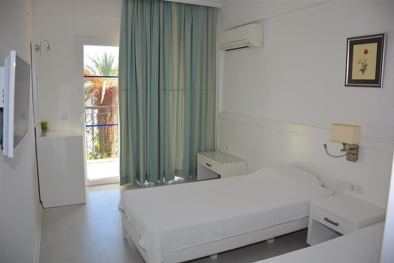 Bedroom 3, Kleopatra Hotel, Alanya
