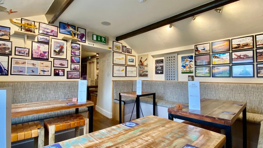 Food & Drinks 4, Castle Cottage Inn, Gwynedd