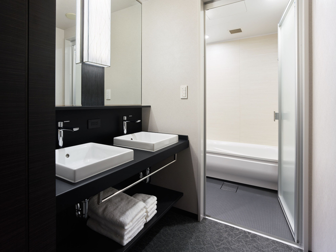 Bathroom 5, Mitsui Garden Hotel Kanazawa, Kanazawa
