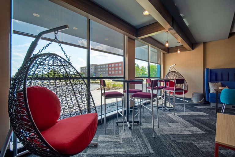 Public Area 2, Tru By Hilton Merrillville, Lake