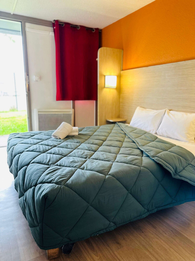 Bedroom 3, Première Classe Dunkerque - Saint-Pol-Sur-Mer, Nord