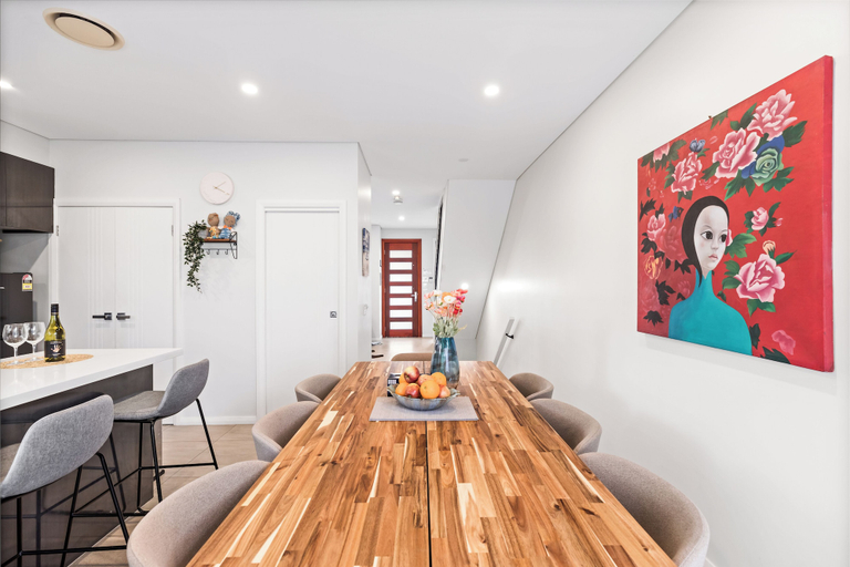 Food & Drinks, StayAU 4BR Modern Townhouse Asquith, Sydney
