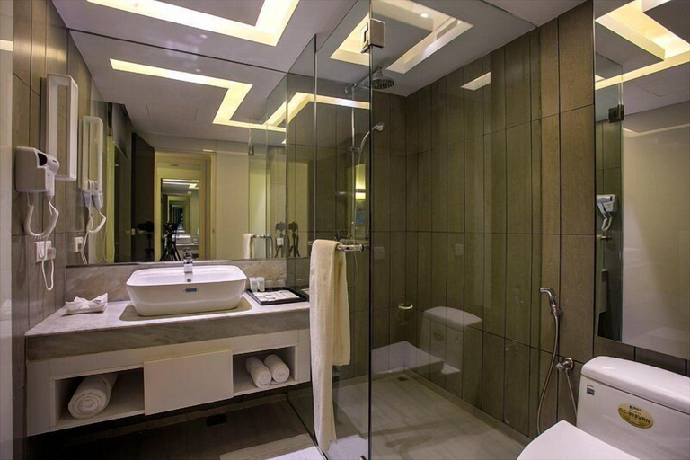 Bathroom 4, Hotel Grace 21, Dhaka