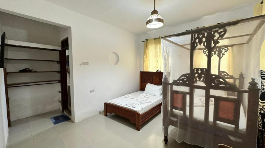 Bedroom 3, light of zanzibar hotel, Kaskazini 'A'