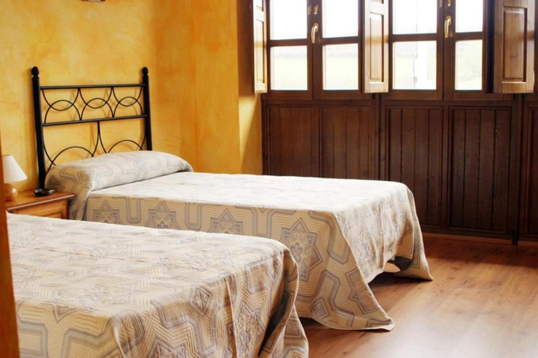 Bedroom 3, Casa Faruxo, Asturias