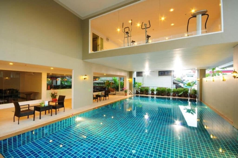 Boss Suites Nana Hotel, Khlong Toey