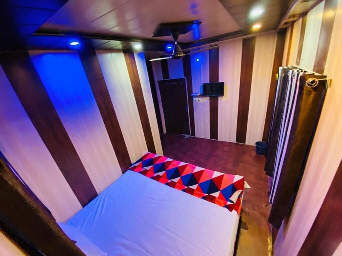 Bedroom 3, Hotel Sunrahi, Bijnor