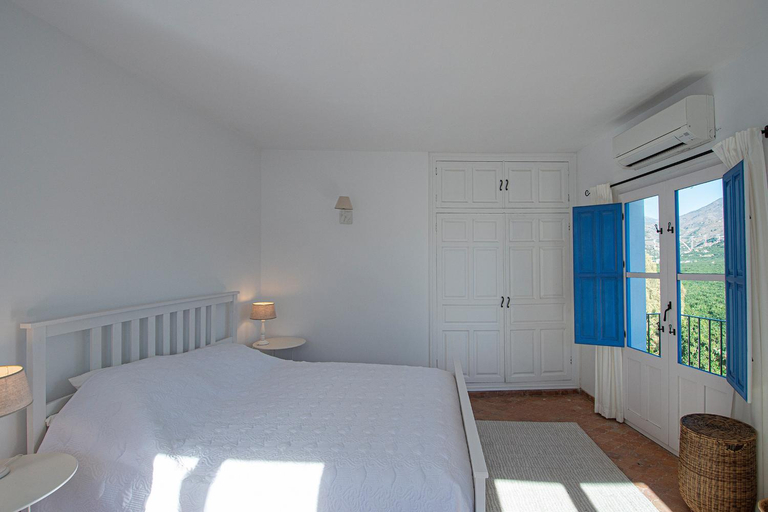 4, Villa La Paloma, Granada