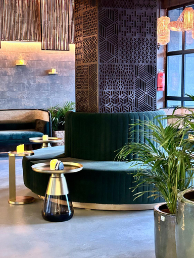 Others 5, Tajreed suites, Riyadh