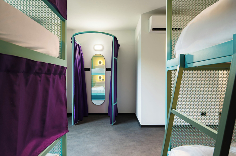 Bedroom 3, CX Trieste Giulia, Trieste