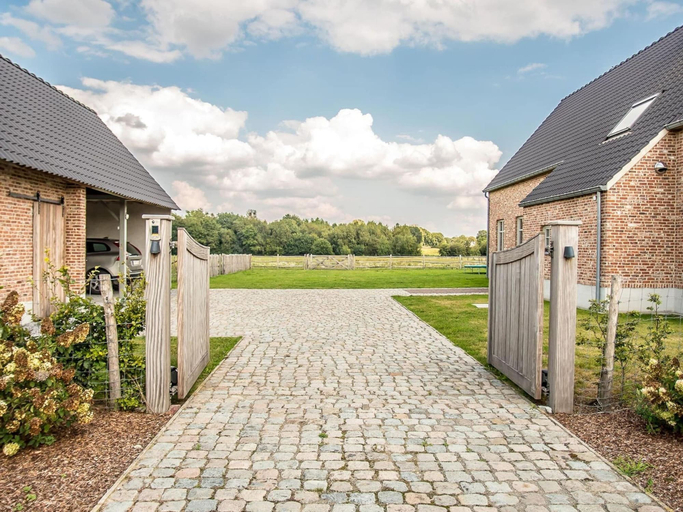 Exterior & Views 1, Peaceful Peer Holiday Home, Limburg