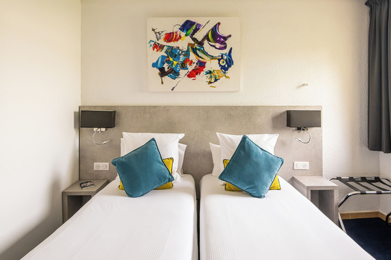Bedroom 4, Hotel Restaurant Le Clos Fleuri, Aude