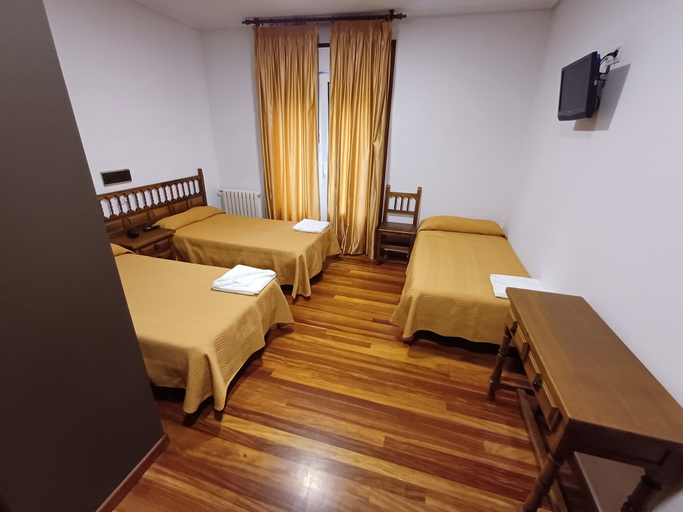 Bedroom 2, Hotel Ansuiña, Ourense