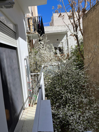 4, Alex’s home next to Laiko, Attica