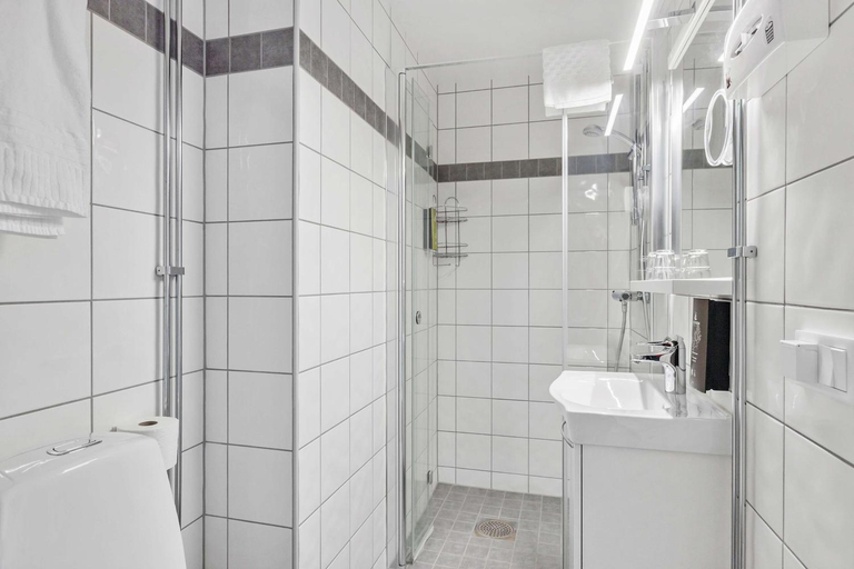 Bathroom 4, Hotel Malmkoping BW Signature Collection, Flen