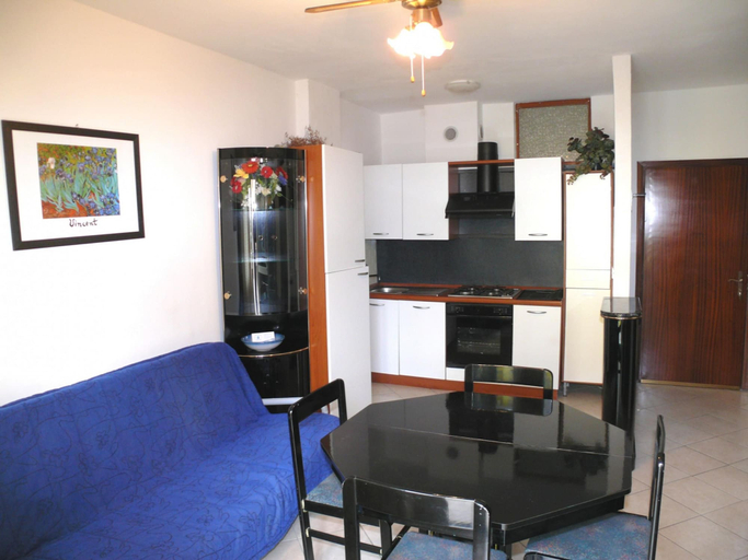Room 4, Elba 24 in Bibione With 1 Bedrooms and 1 Bathrooms, Venezia