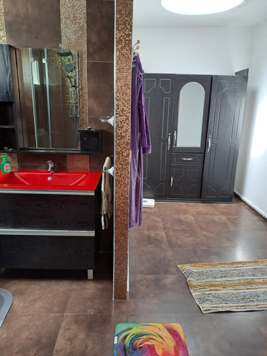 Others 4, Villa de reves, Casablanca