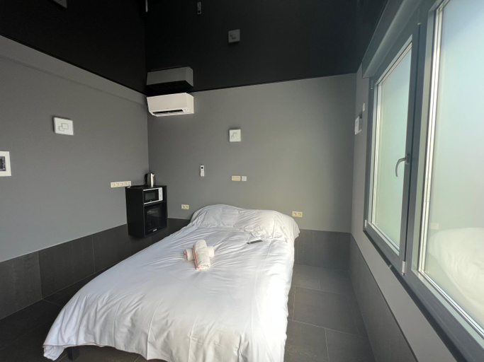 Others 3, Logements des choraux, Hainaut