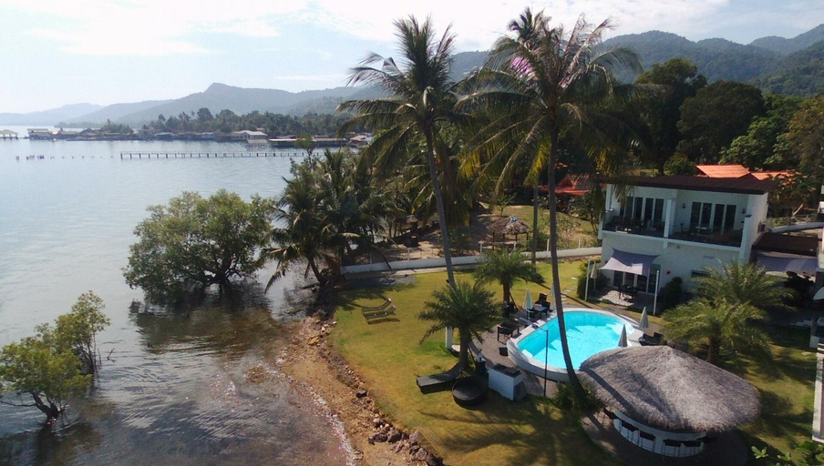 Others 4, Beachfront Pool Villa and Apartment(Room3), Koh Chang