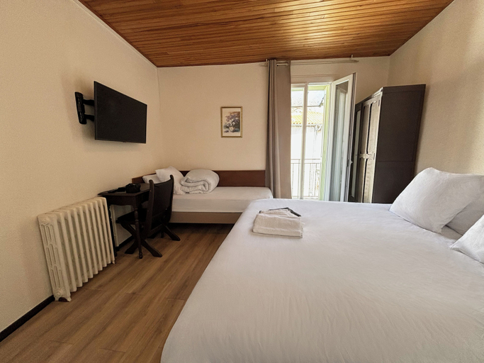 Bedroom 2, Le Botaniste, Pyrénées-Orientales