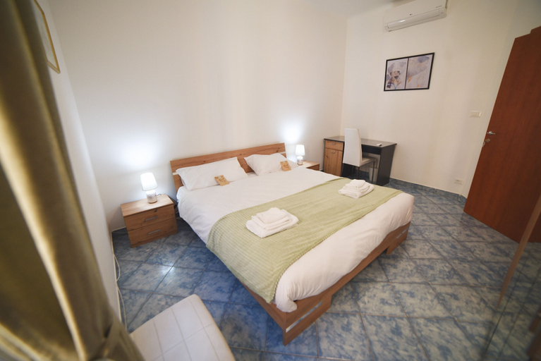 Bedroom 5, Aria di Sale, Trieste