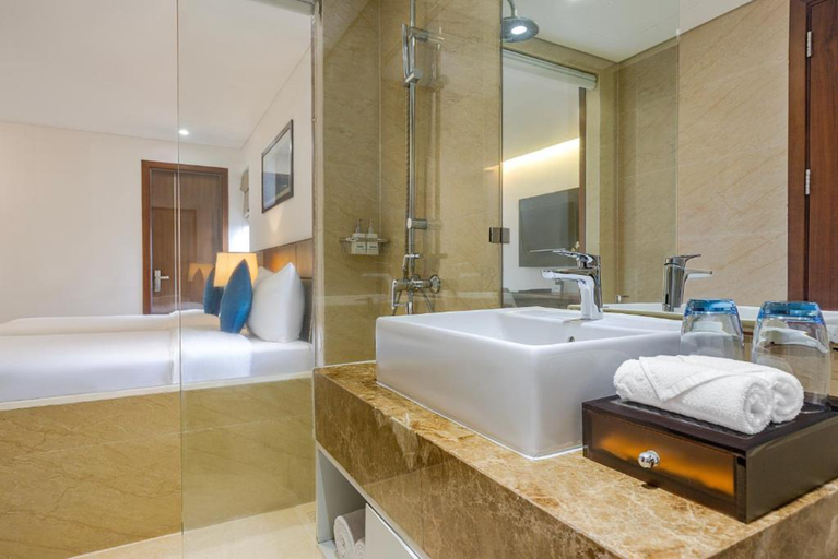 Bathroom 5, Pavilion Da Nang Hotel, Da Nang