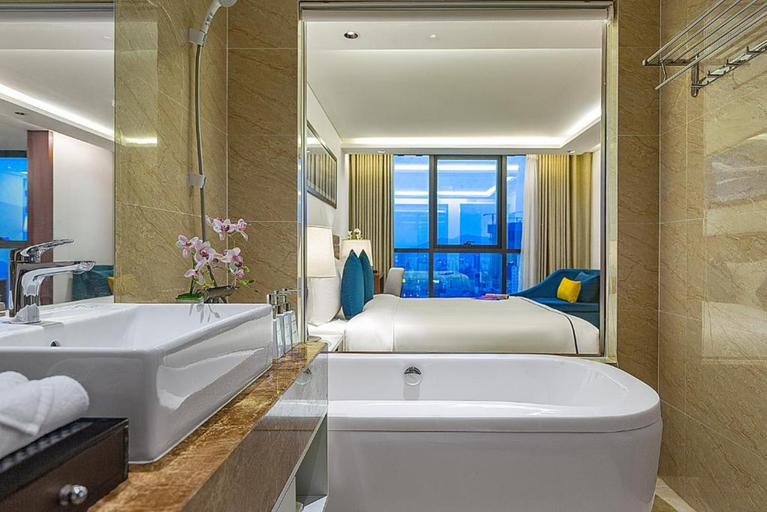 Bathroom 5, Pavilion Da Nang Hotel, Da Nang