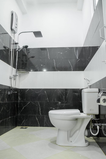 Bathroom 3, G A Villa Airport Transit Hotel, Katana