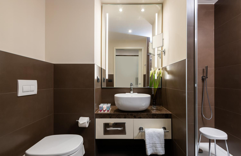 Bathroom 7