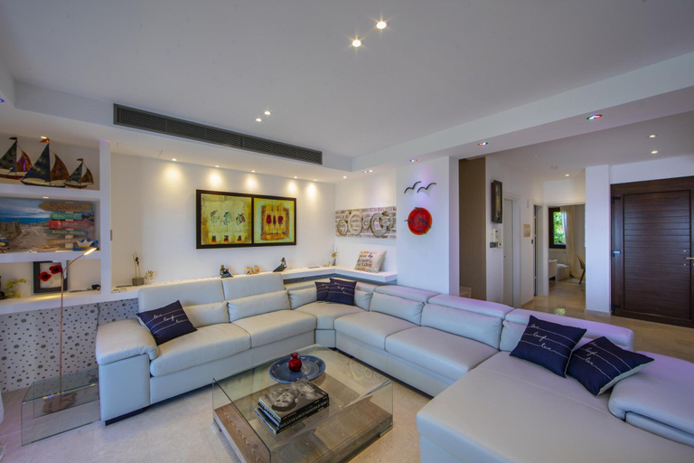 Others 5, El Greco Seafront Villa
