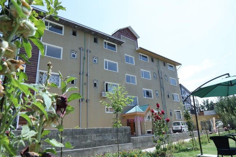 Others 4, THE JAMAWAR, Srinagar