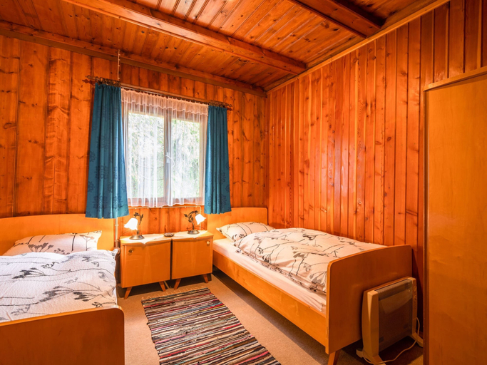 Bedroom 3, Cozy Chalet in Obsteig With Terrace, Imst