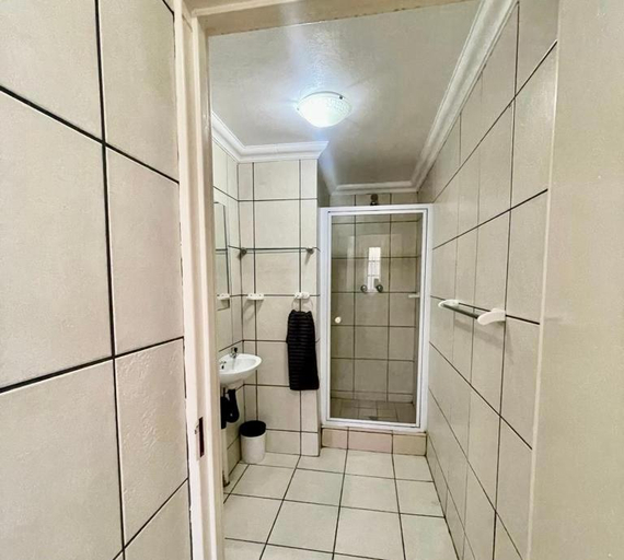 Bathroom 2, The Eden Boulders Hotel and Resort Midrand, City of Johannesburg