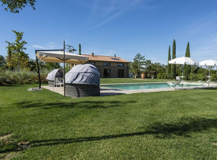 Exterior & Views, Villa Benedetto Comfortable Holiday Residence, Siena